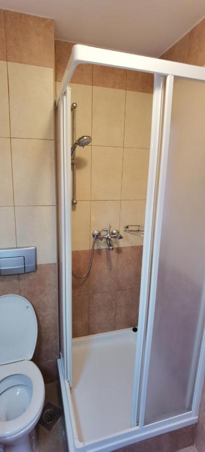 Apartmani Neva Supetar Kültér fotó