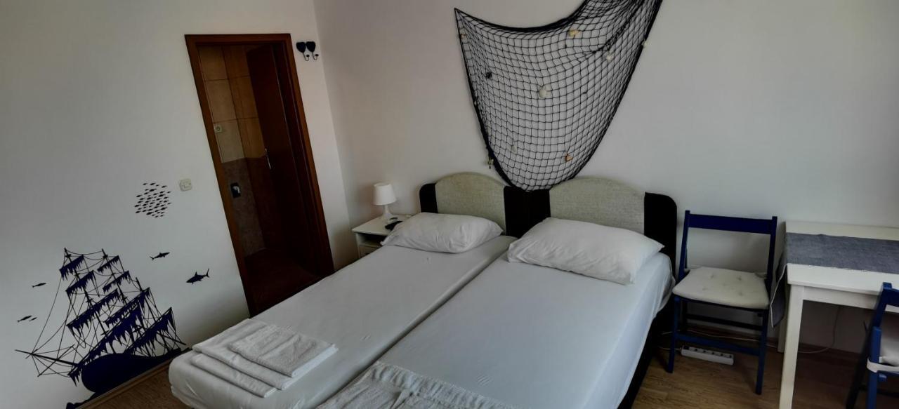 Apartmani Neva Supetar Kültér fotó