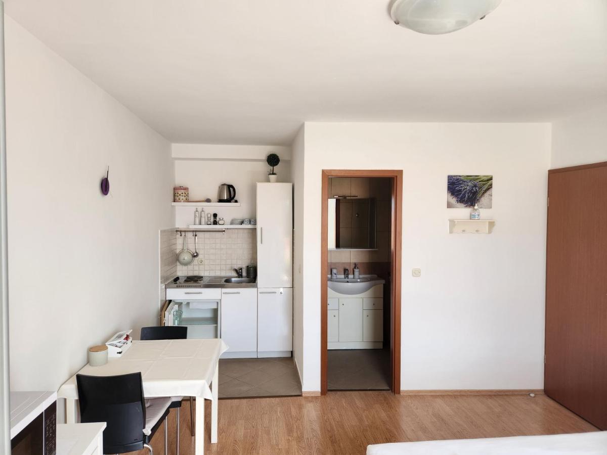 Apartmani Neva Supetar Kültér fotó