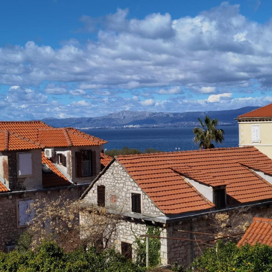 Apartmani Neva Supetar Kültér fotó