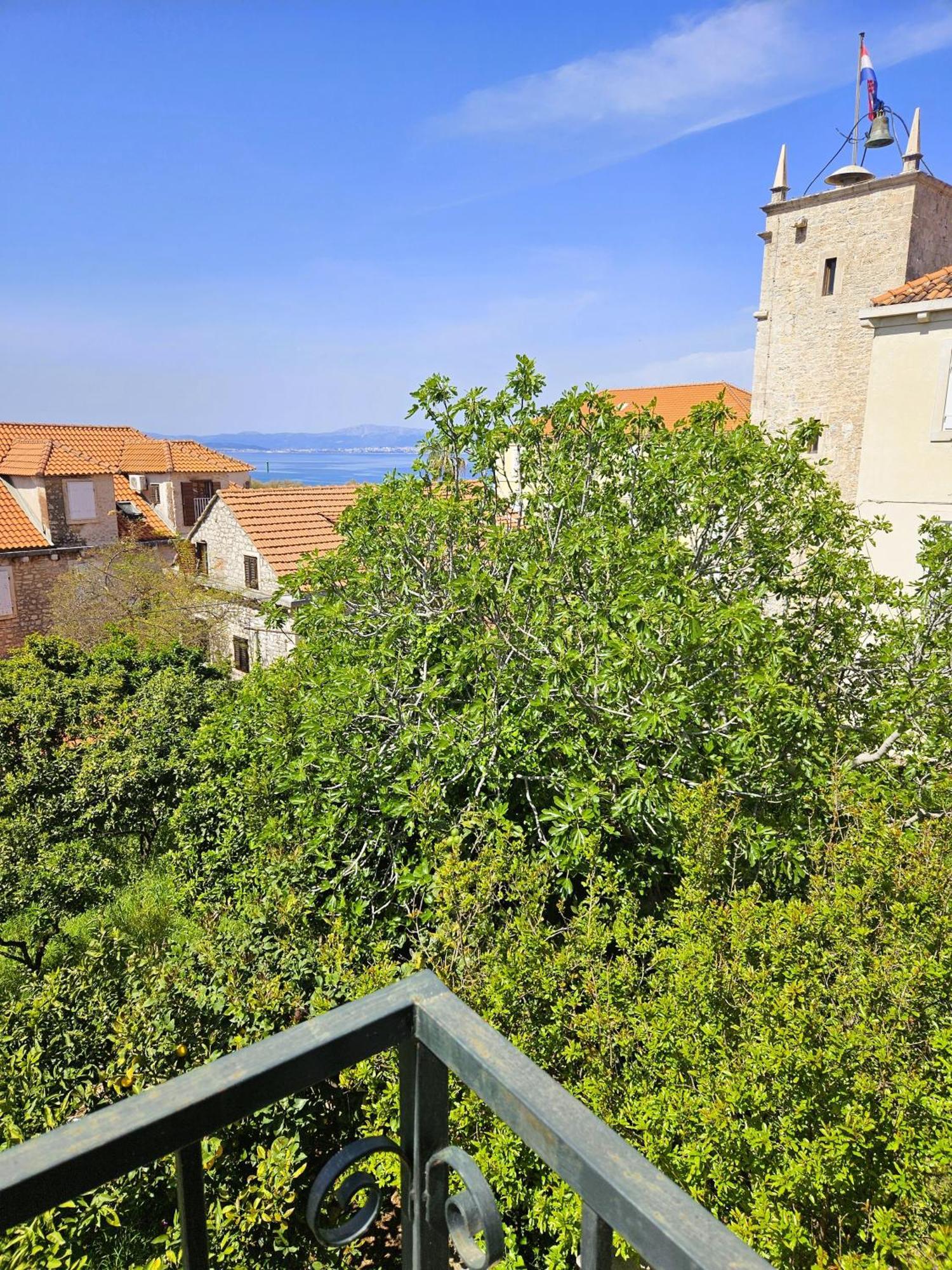 Apartmani Neva Supetar Kültér fotó